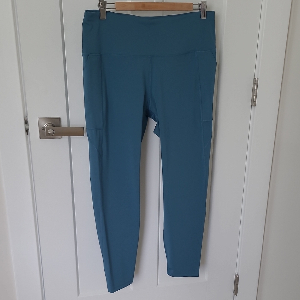 Apana Women's Teal Leggings